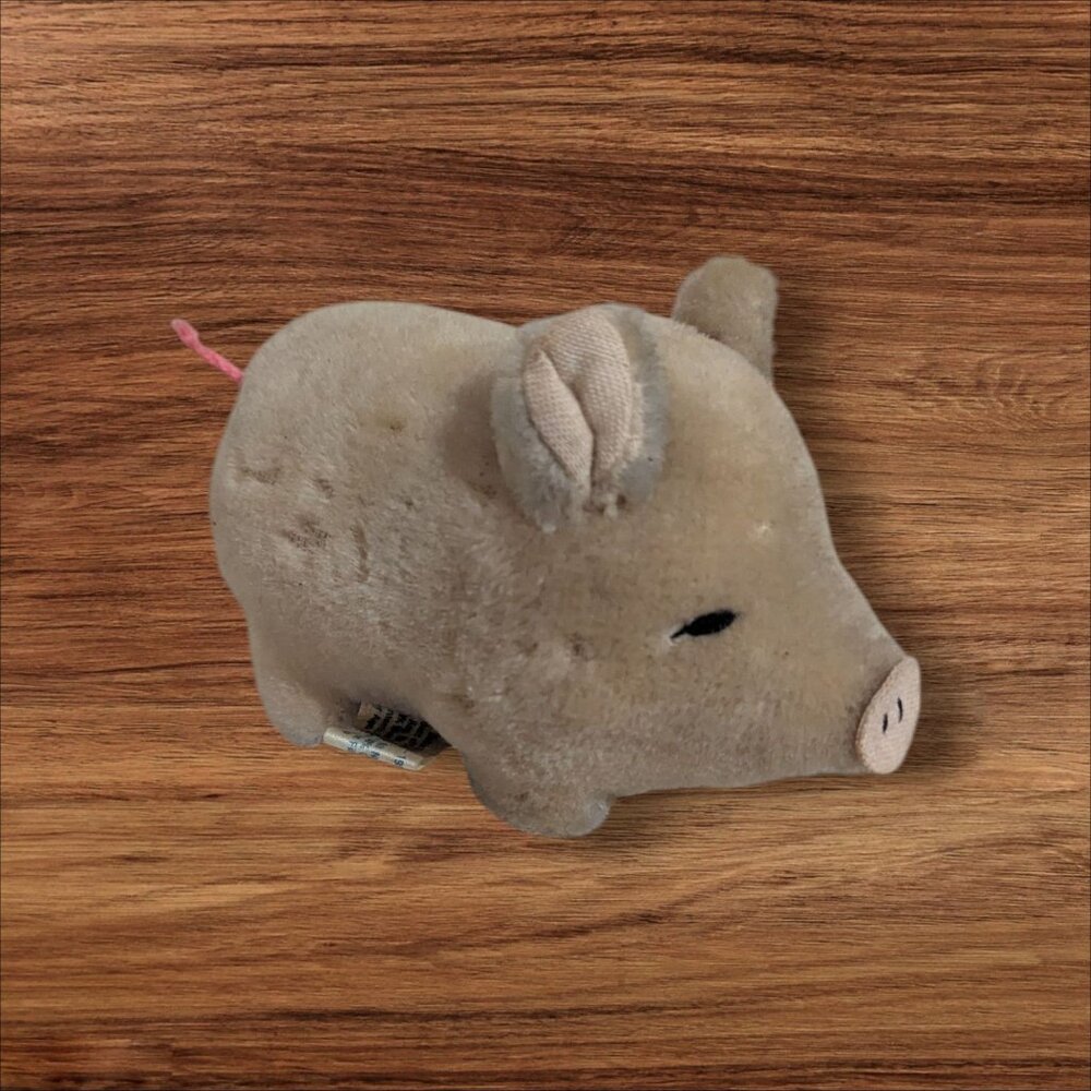 Vintage Dakin‎ Plush Pig Toy Beige Stuffed Animal With Pink Tail 4 .5" 1981